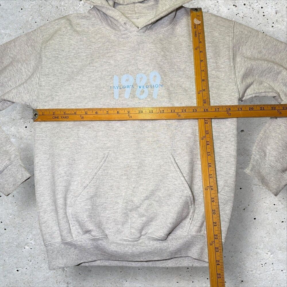 Taylor Swift 1989 Taylor’s Version Hoodie Small Gray Pullover Sweatshirt Merch - Picture 9 of 11